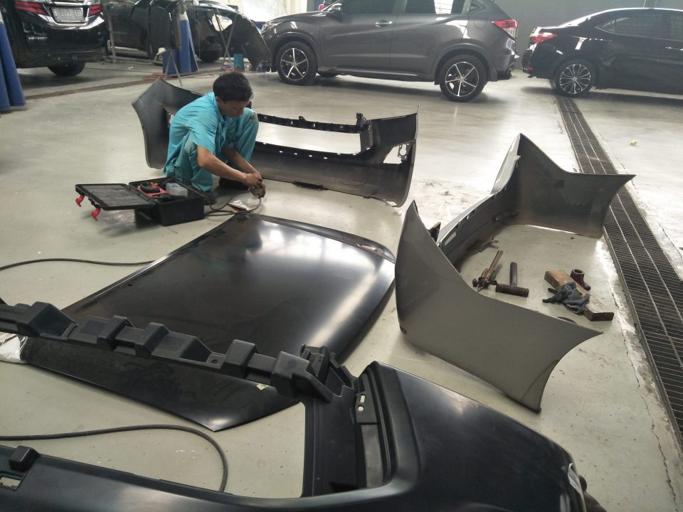 Bengkel Cat  Mobil  Palembang   Tekno Body  Repair
